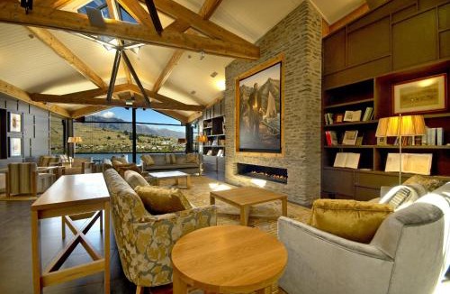 Queenstown Hotel | The Rees Hotel & Luxury Apartments