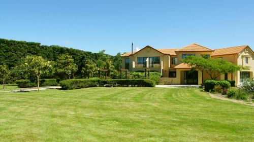 Kirwee Bed & Breakfast | Tuscany Downs Estate