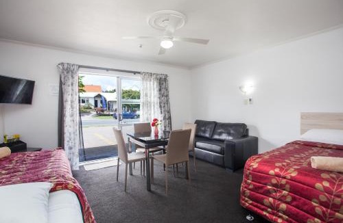 Fenton Street Hotel | Rose Court Motel
