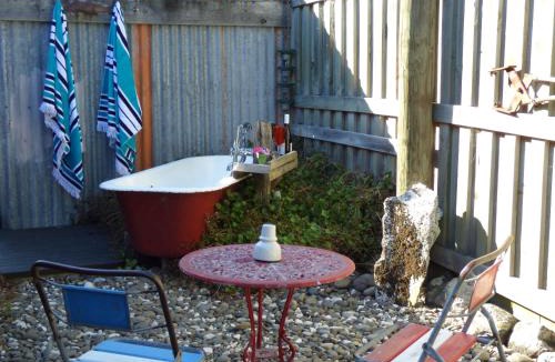 Hapuku Bed & Breakfast | Hapuku Carriages Kaikōura