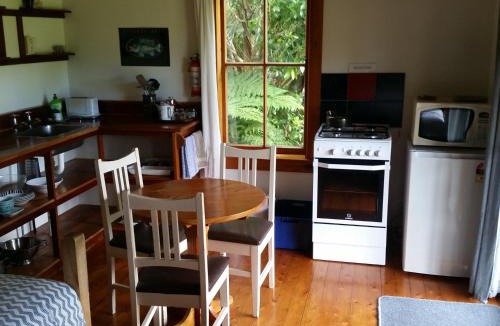 Collingwood Hostel | The Innlet, Country Apartments and Cottages