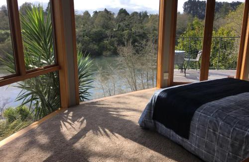 Tamahere Bed & Breakfast | On The River
