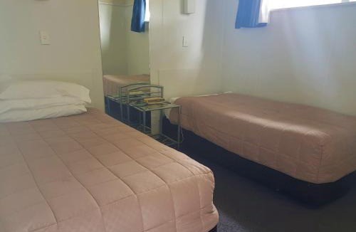 Wairoa Hotel | Vista Motor Lodge