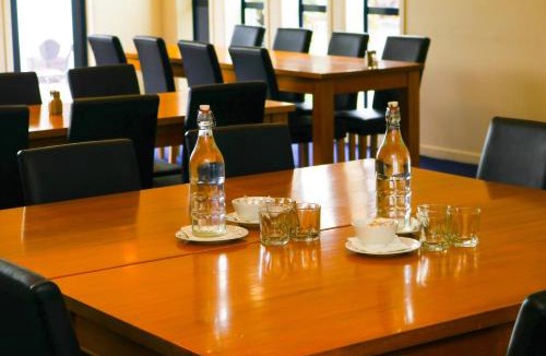 Hamilton North Hotel | Aaron Court Motor Inn