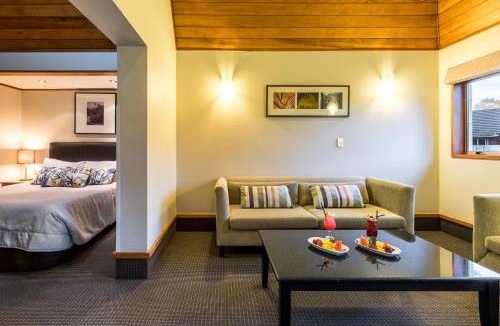 Te Anau Hotel | Distinction Te Anau Hotel & Villas