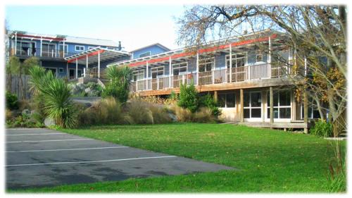 Kaikoura Cabin | The Lazy Shag Lodge