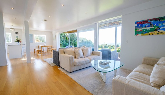 Palm Ridge - near Onetangi & Palm Beach