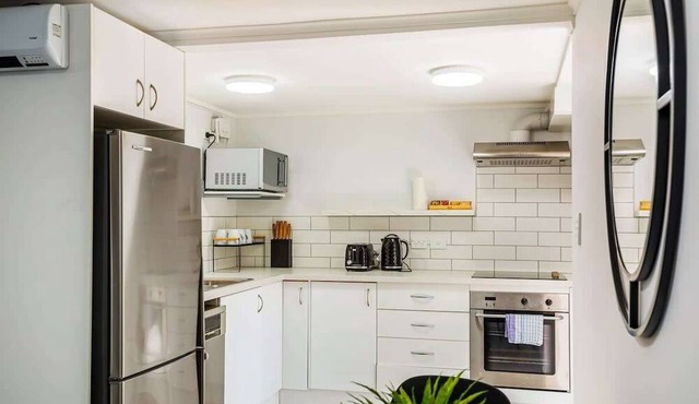 Freshly Renovated Grey Lynn Beauty in Auckland