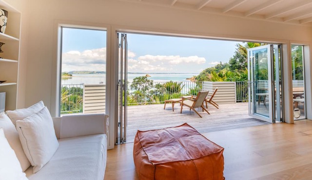 Koi Waiheke with private beach access