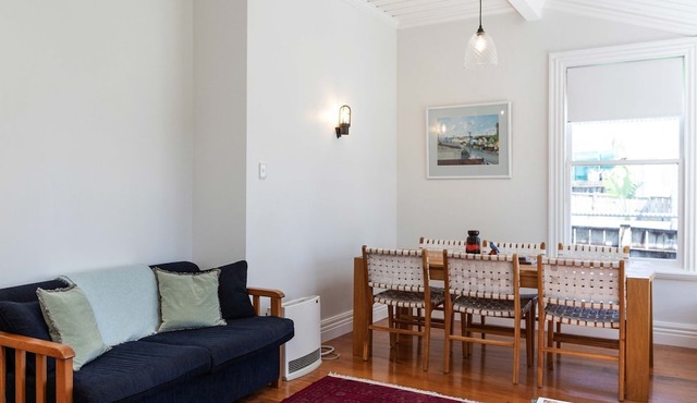 Villa on Courtenay - A short stroll to The CBD