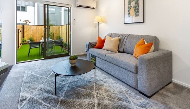 The Tranquil Terrace - Zen Zone 2 bed 2 bath in Christchurch
