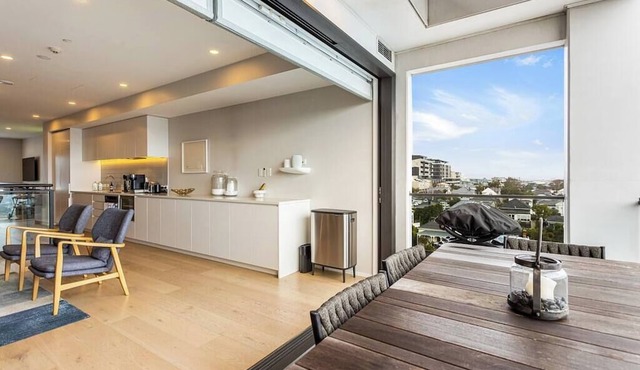 Stunning 2-bedroom penthouse in Auckland