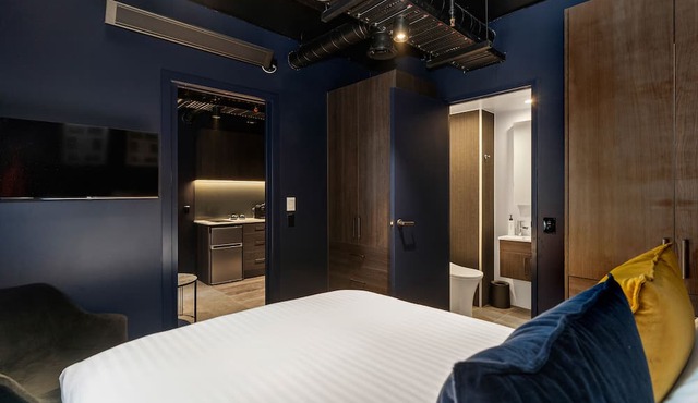 Abstract Hotel