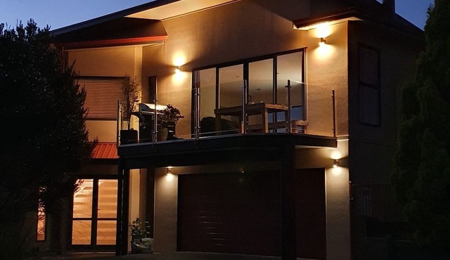 Close to Harbour and Beach in Ohope