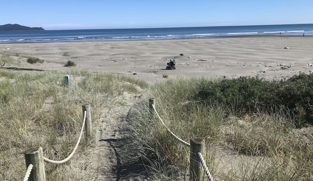 Beach Break at Waikanae in Waikanae Beach