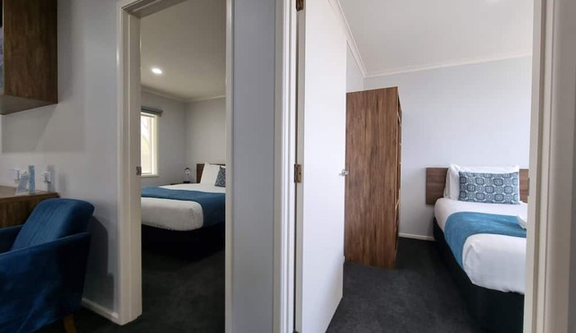 Antonio Mews Motel
