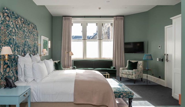 The Observatory Hotel Christchurch in Christchurch
