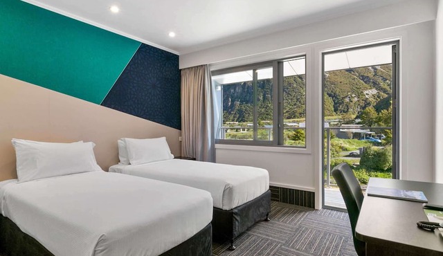 Mt Cook Lodge & Motels in Mount Cook