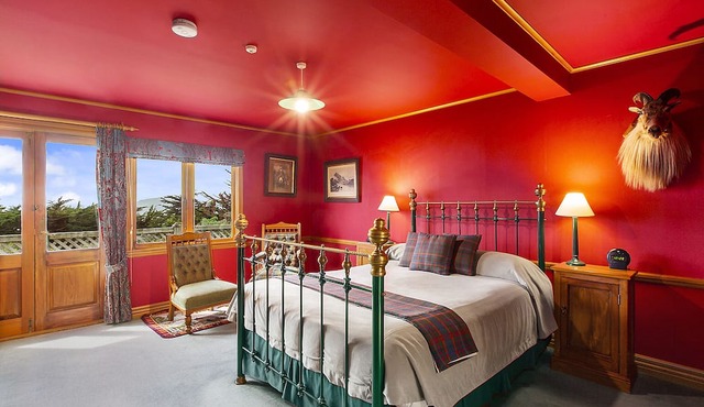 Larnach Lodge in Dunedin