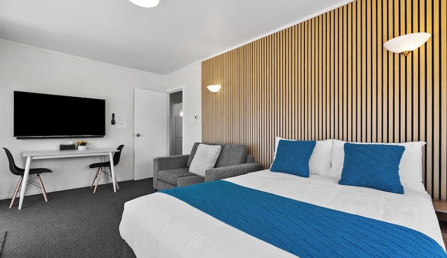 Summer Inn Motel