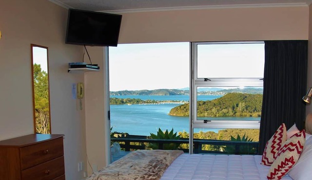 Cook's Lookout Motel