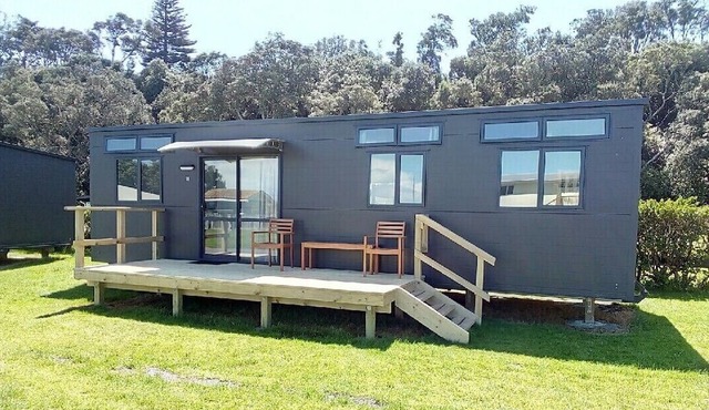 Opunake Beach Kiwi Holiday Park