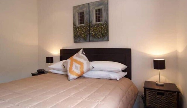 Christchurch City & Country Cottages - Nut Point Cottage in West Melton