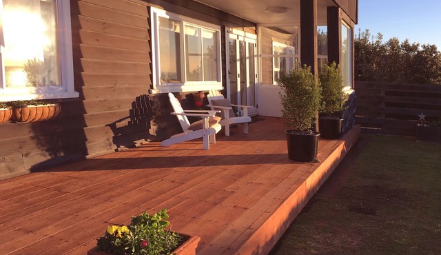 Te Moana - A perfectly situated and homely bach.
