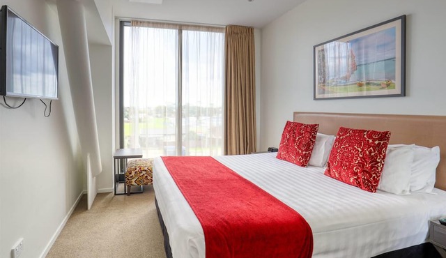 Ramada Suites by Wyndham Auckland Manukau Pacific Centre