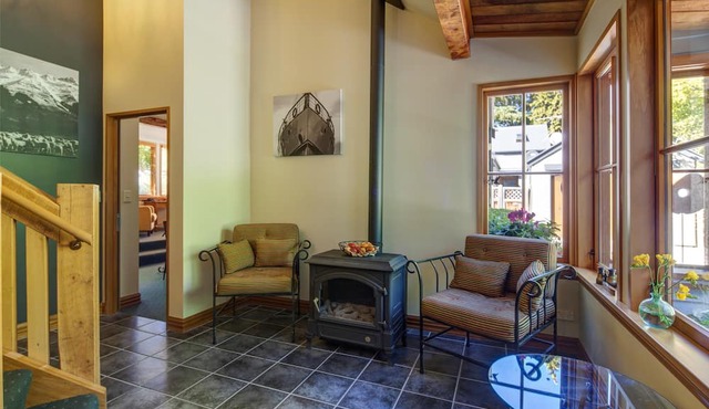 Arrowtown House Boutique Accommodation in Arrowtown