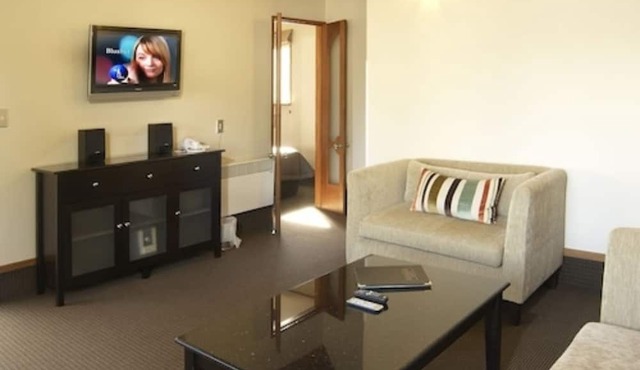 Distinction Te Anau Hotel And Villas in Te Anau
