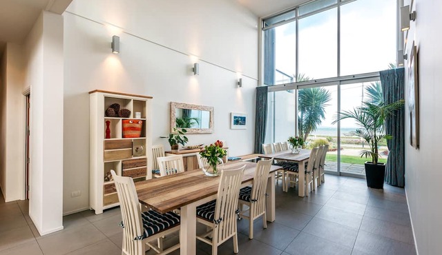 Waiheke Waterfront Lodge