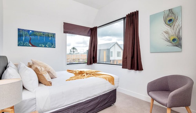 Wonderful Hobsonville Three Bedroom Home