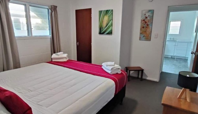 Waitangi Beach House