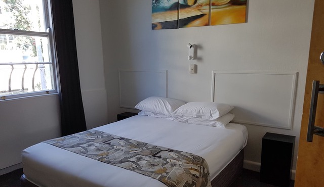 Whakatane Hotel