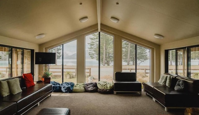 Lakes Edge Lodge in Lake Tekapo