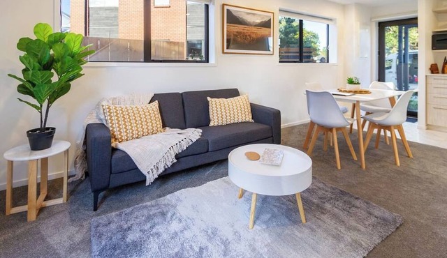 Prime West Auckland: 2Bedroom Townhouse