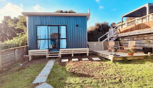 Tiny House with private yard close to the Airport in Wellington