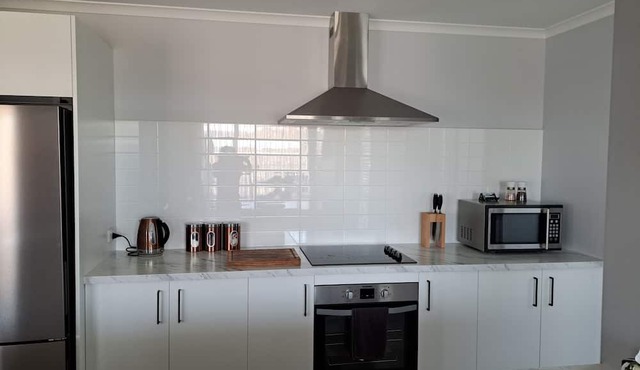 Richmond Tasman Nelson. New 3bdrm. 2 Bathroom House with Double Garage. Central in Richmond
