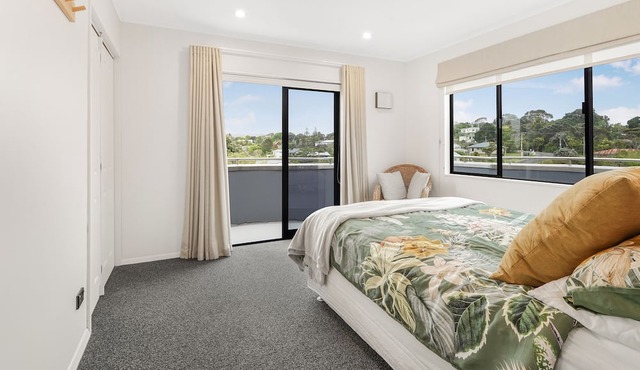 The Boat House - Raglan Holiday Home in Raglan