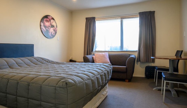 Foreshore Motor Lodge