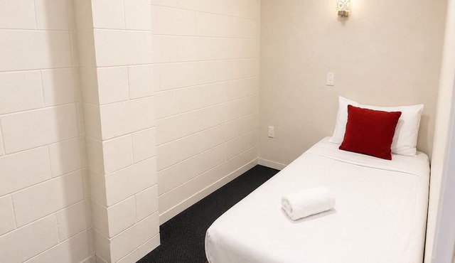 Midway Pacifica Lodge in Lower Hutt