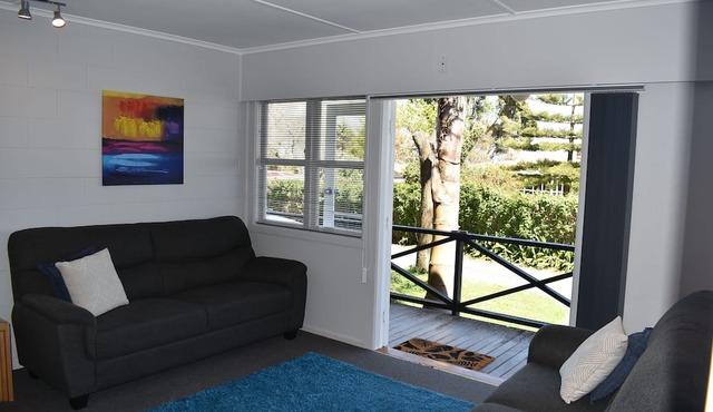 Coastal Motor Lodge