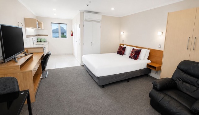 Avana Suites