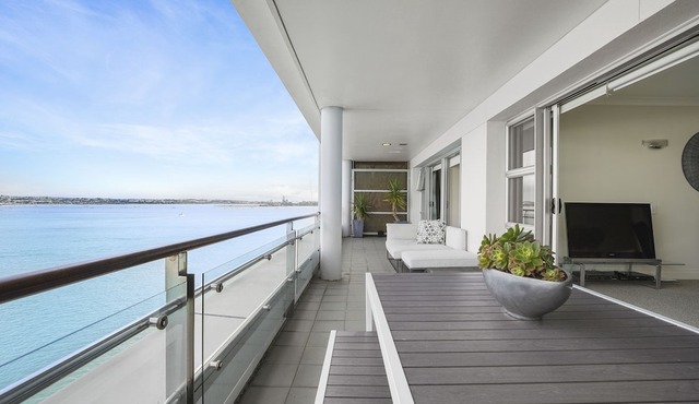 Auckland Waterfront Serviced Apartments on Prince's Wharf