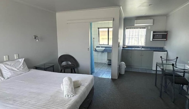Eastland Pacific Motor Lodge