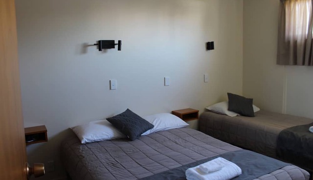 Elmore Lodge Motel
