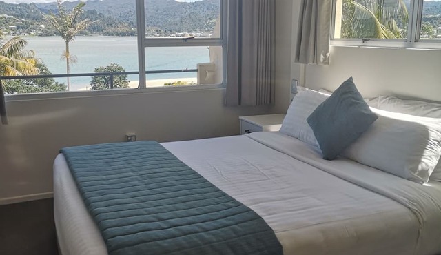 Paku Lodge Resort