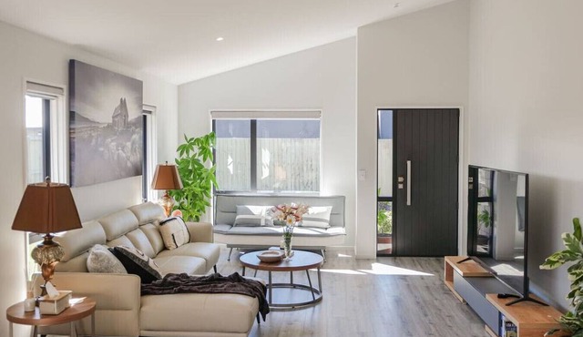 Warm Safe Quiet Spacious Family Home, Sleeps 7 in Prebbleton