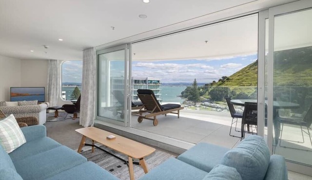 Oceanside Apartment with Iconic Views!
